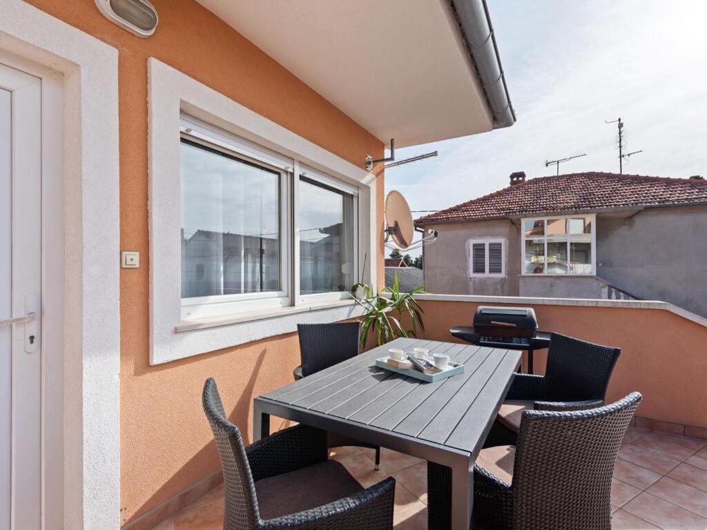 Apartment Nikoleto Zadar Bagian luar foto