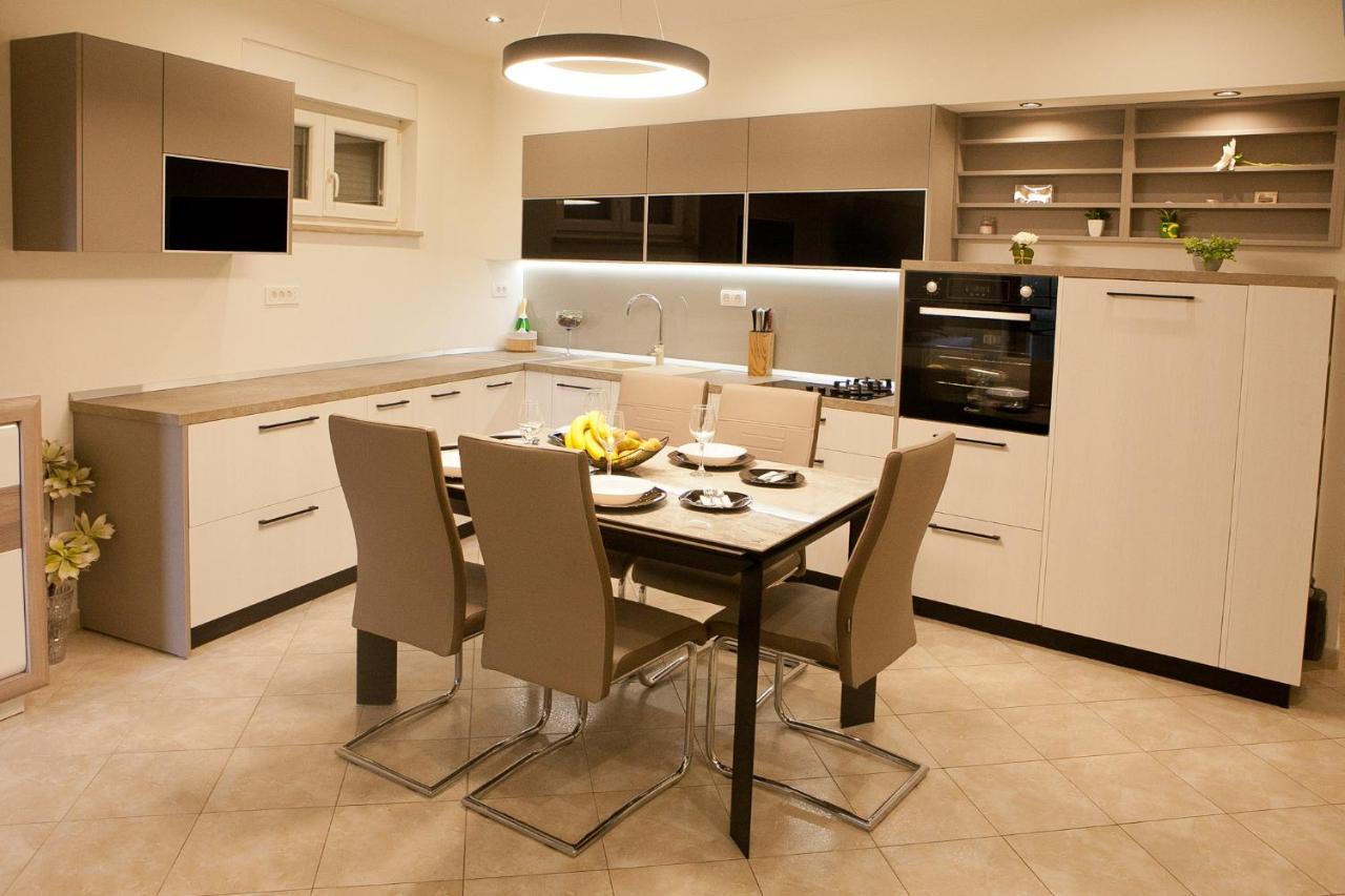 Apartment Nikoleto Zadar Bagian luar foto