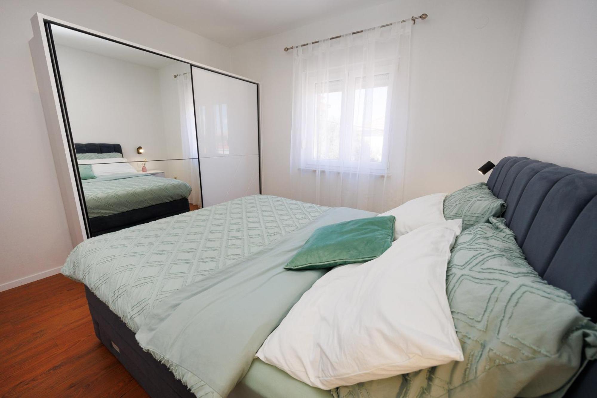 Apartment Nikoleto Zadar Bagian luar foto