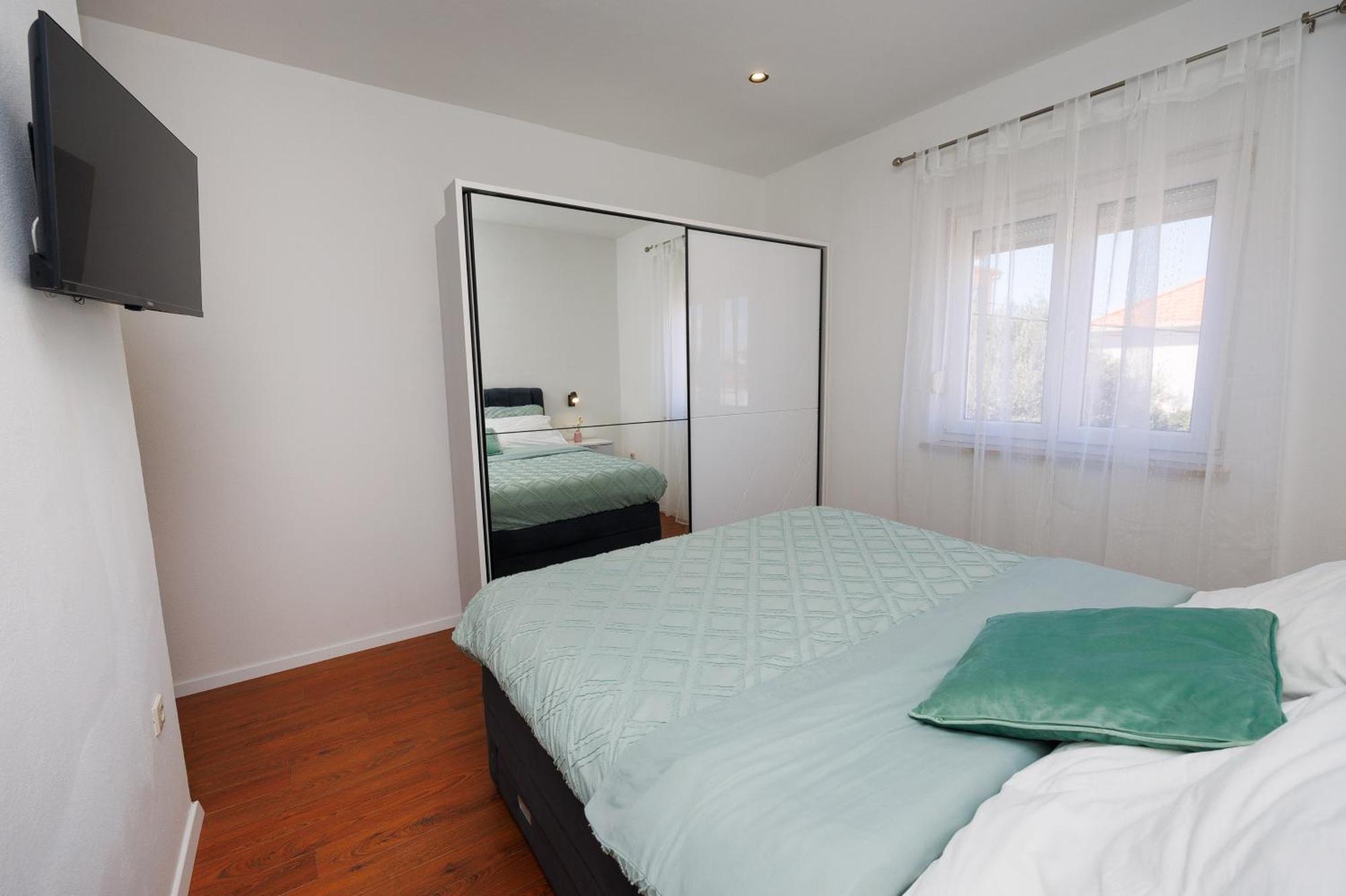 Apartment Nikoleto Zadar Bagian luar foto